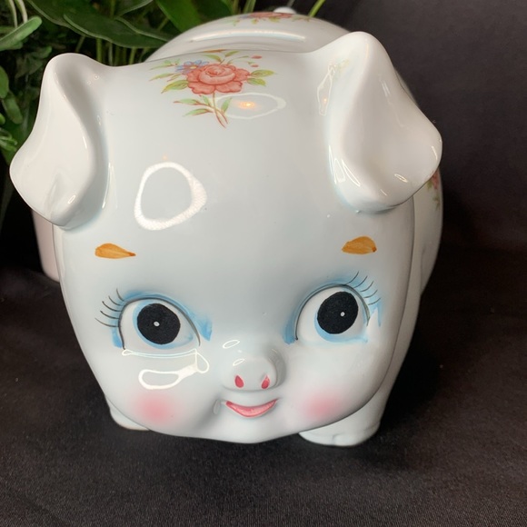 Vintage Hand Painted Lefton pale blue piggy bank with flowers - Picture 4 of 11